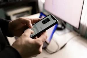Insulti in chat, è boom di denunce