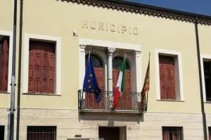 Area produttiva, proroga e cassa