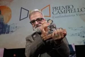 Fois vince il premio Campiello