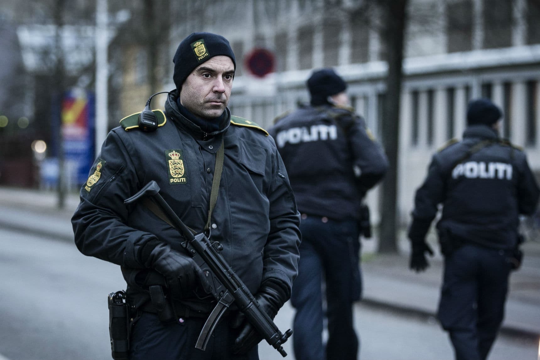 Droni avvistati a Copenaghen: chiusa l'area attorno all'ambasciata USA. Vertice Nato in corso