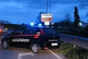 Al circolo col coltello, denunciato
