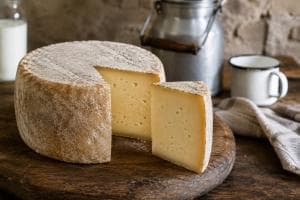 Mangiò formaggio a latte crudo: 13enne muore dopo nove anni di coma