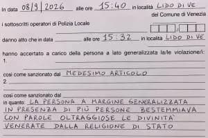 Bestemmia in strada, scatta la multa