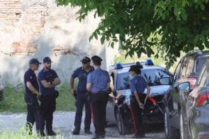 Accoltella la compagna: sarà esaminato dallo psichiatra