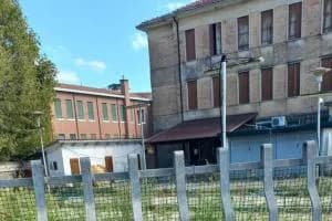 “Immobilismo sull’ex caserma”