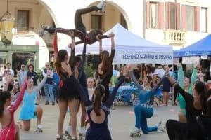 “Apriamo le porte ai giovani”