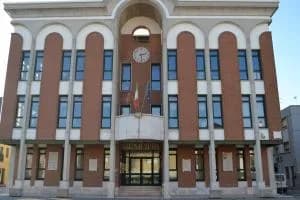 Nuovi marciapiedi e attraversamenti