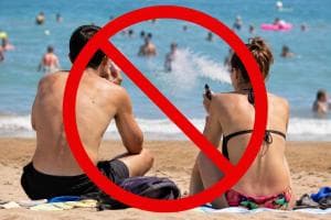 Fumo in spiaggia: le prime multe