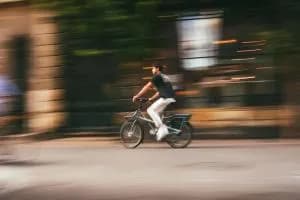 E-bike, è allarme incidenti