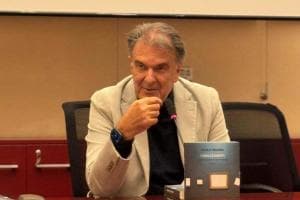 In biblioteca c’è un giallo per tre