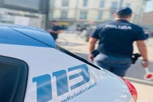 Spaccia cocaina alla stazione, 31enne in manette