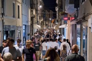 Il centro torna ad accendersi