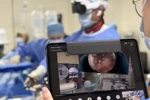 I visori entrano in sala operatoria
