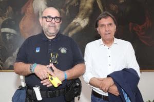 Da oggi la polizia locale ha i taser