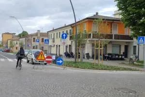 Esposto per gli alberi del Corso