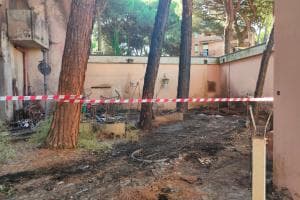 Incendio nella notte, danni ingenti