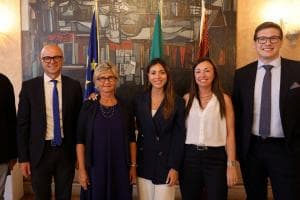 Intesa a quattro per la lirica