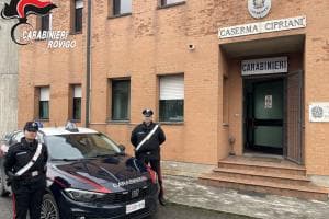 Non doveva essere al bar, denunciato