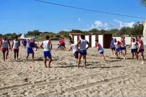 Rosolina mare si tinge di rossoblù