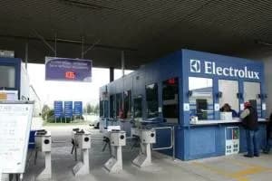 I frigoriferi si faranno in Cina: allarme esuberi