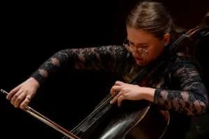Violoncello tra poesia e gelato