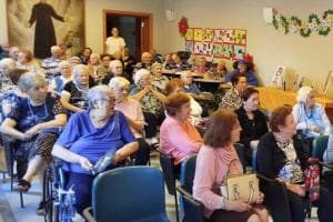 Canti, balli in casa di riposo