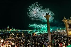I fuochi del Redentore incantano centomila persone