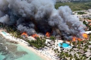 “Fuggiti dal resort in fiamme”