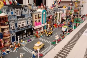 I Lego si prendono la scena