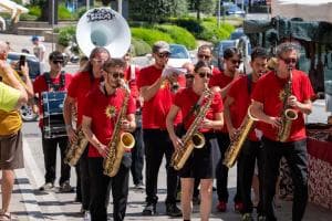 Partenza con concerto itinerante
