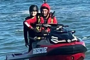 E in spiaggia arriva il marò Latorre 