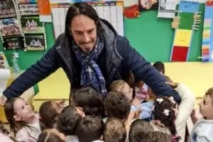 Bidello, autista e vigile, il sindaco tuttofare