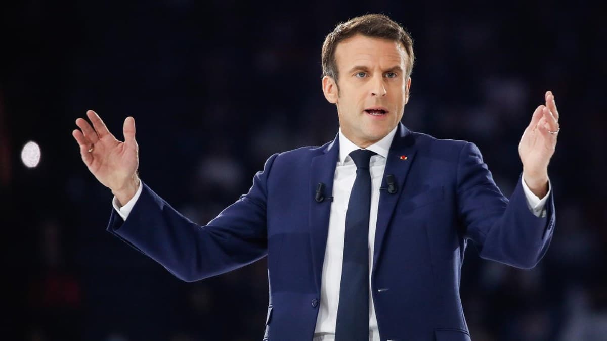 Macron annuncia aumento delle testate nucleari francesi