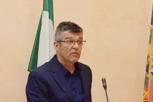 "No alle limitazioni ai funerali"