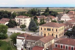 Lavori, parcheggi rosa e navetta