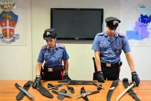 Sbagliano campanello: inseguita con la katana