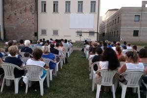 Un debutto ricco di applausi