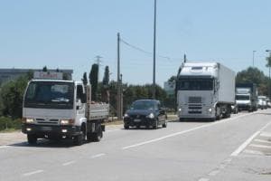 Schianto in Romea, muore un giovane