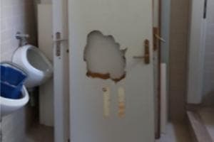 Porte vandalizzate, piano per l’Ipsia