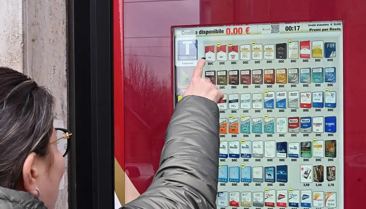 Sigarette più care e nuove regole per Lotto e Superenalotto: scattano gli aumenti