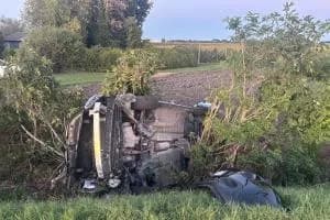 Schianto in auto, feriti tre giovanissimi