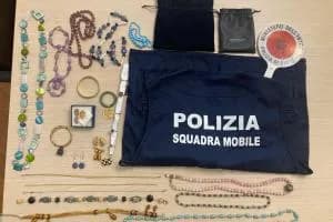 "Suo figlio è in fin di vita": si fa dare tutti i gioielli. Presto truffatore 20enne