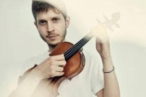 Mecozzi interpreta Battiato