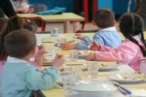 I rincari colpiscono pure la scuola