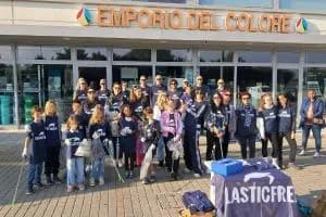 I volontari puliscono 11 parchi